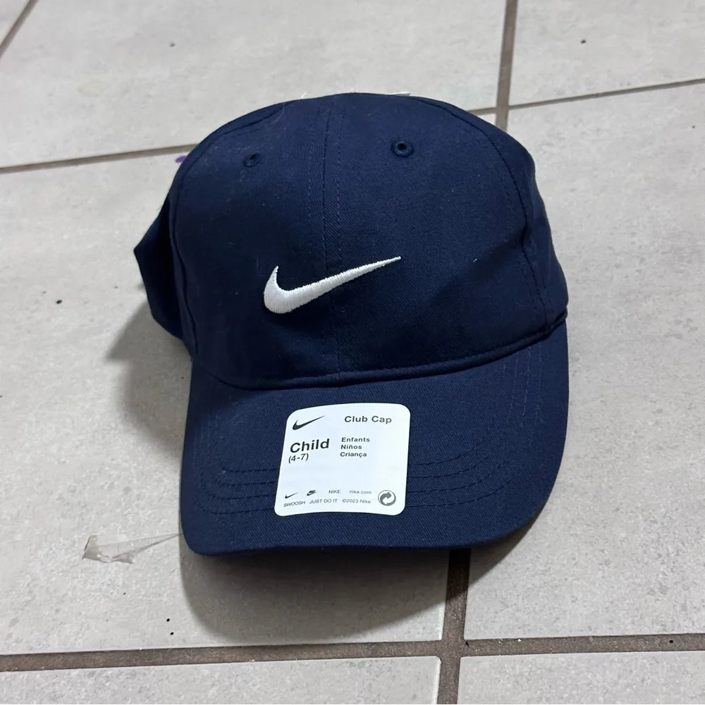 Nike Kids Navy Blue Child Cap Club Athletic size 4-7‎